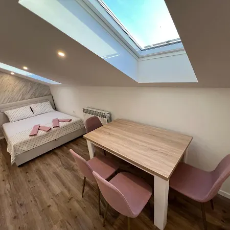 Apartman Dante *