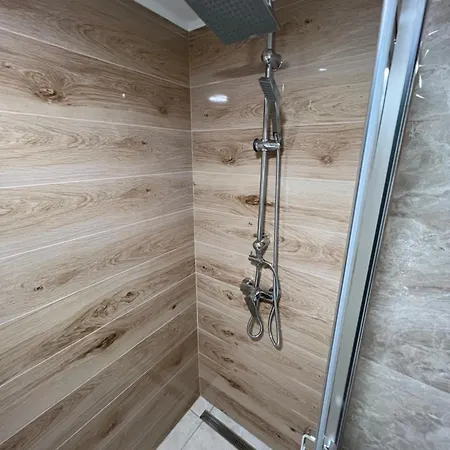 アパート Dante トレビニエ